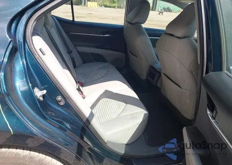 2021 Toyota Camry Se z USA, uszkodzony, nr VIN 4T1G11AKXMU523439